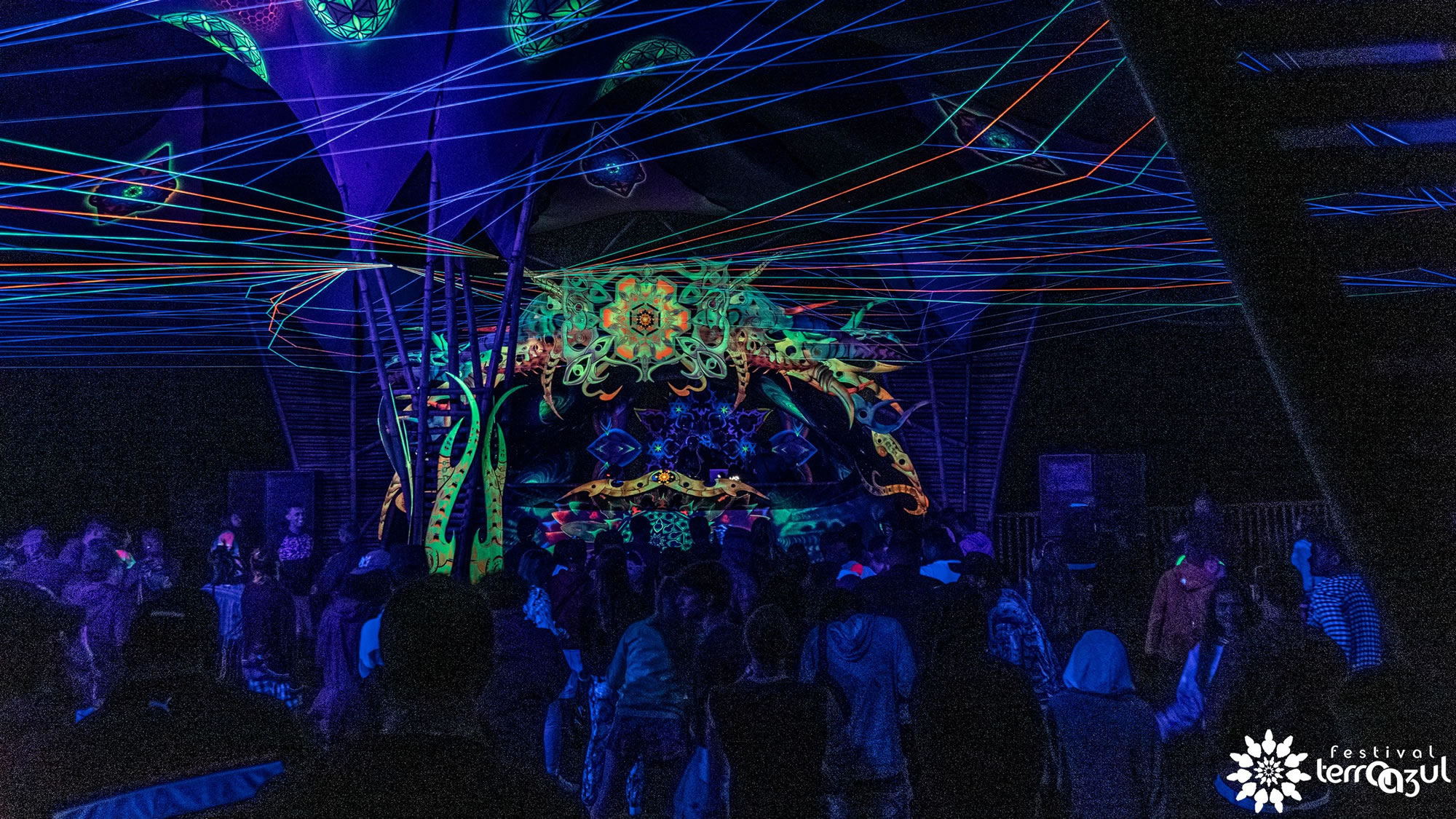 Foto por: Rodrigo Della Fávera e Ana Quesado