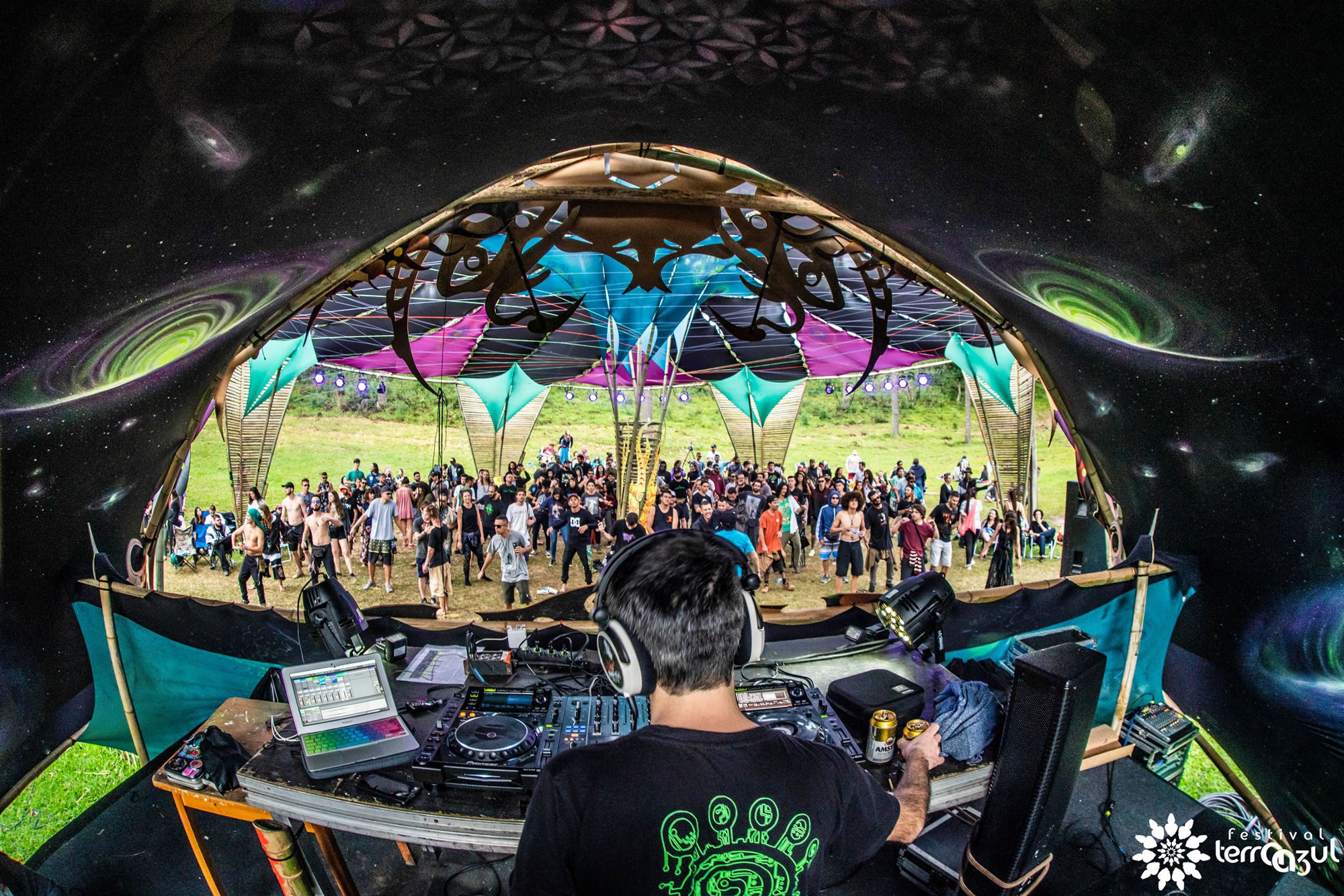 Foto por: Rodrigo Della Fávera e Ana Quesado