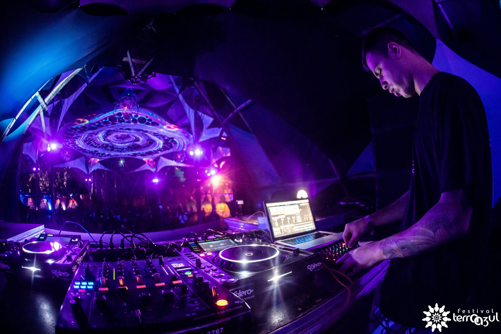 Foto por: Rodrigo Della Fávera e Ana Quesado